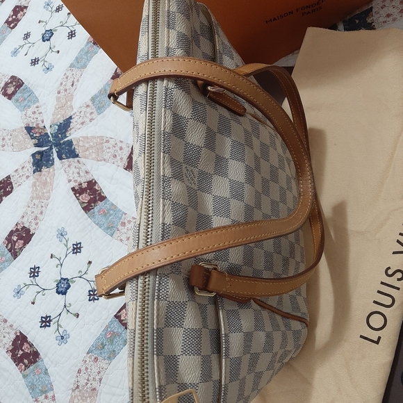 LV AZUR - Picture 3 of 16